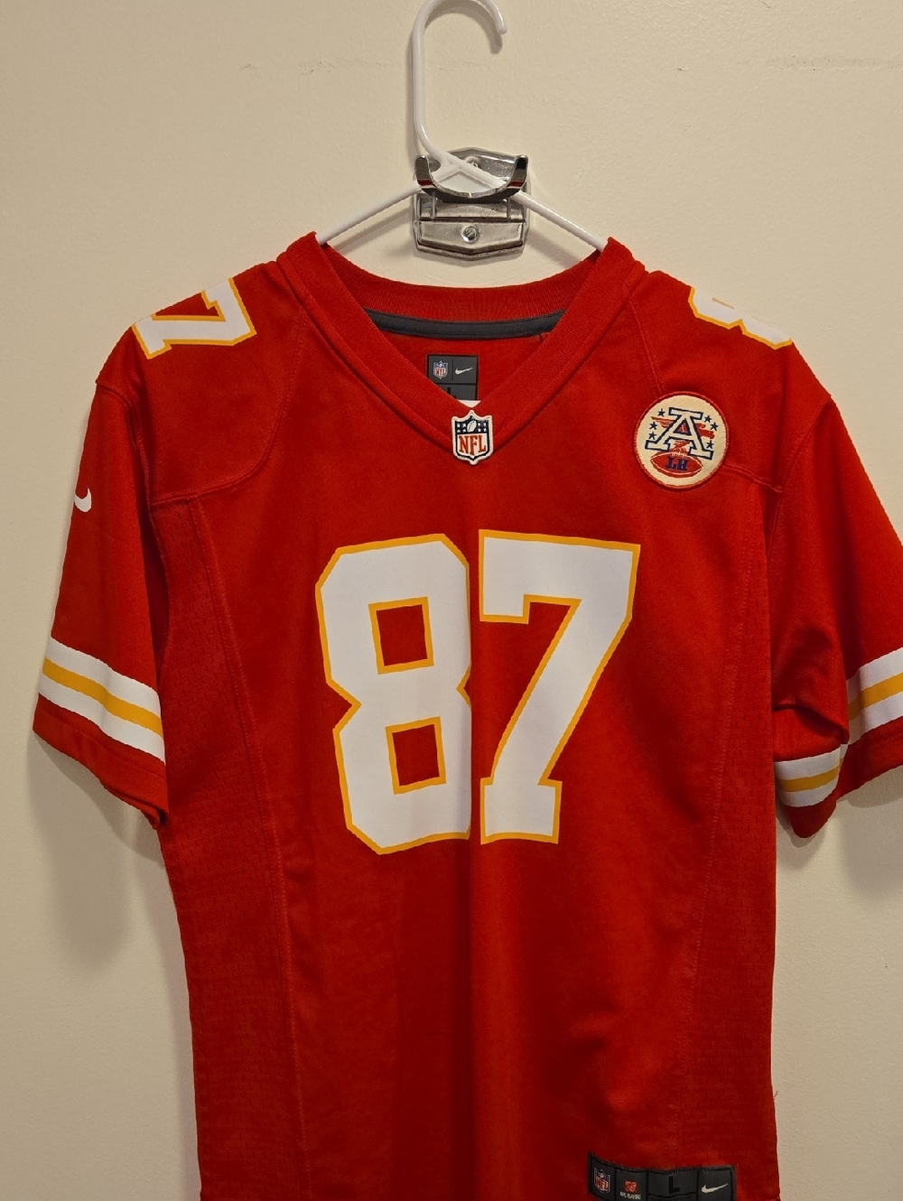 Travis Kelce Nike KC Chiefs Jersey.